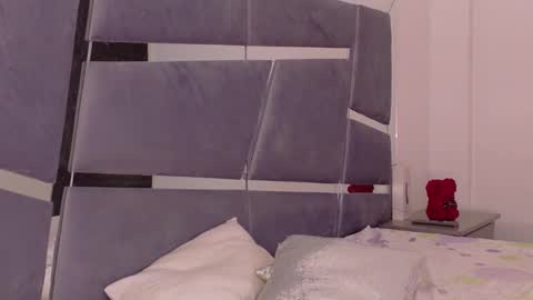 Snapshot of alba_grey chatting on 01/10/25, 12:59 alba online show from 01/10/25, 12:59