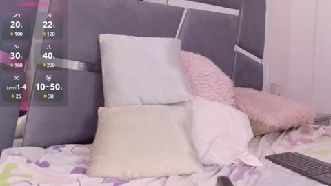 Snapshot of alba_grey chatting on 01/16/25, 01:06 alba online show from 01/16/25, 01:06