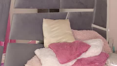 Snapshot of alba_grey chatting on 01/28/25, 12:36 alba online show from 01/28/25, 12:36