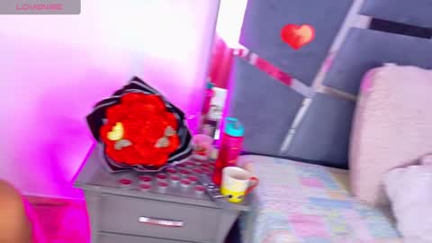 Snapshot of alba_grey chatting on 02/23/25, 12:19 alba online show from 02/23/25, 12:19