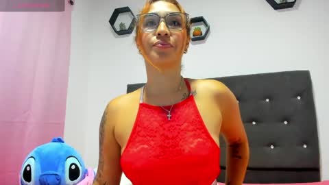 Snapshot of alba_grey chatting on 05/15/26, 11:01 alba online show from 05/15/26, 11:01