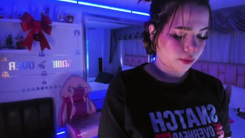 albaandthayron online show from 12/19/24, 12:12