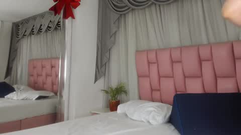 albaandthayron online show from 12/31/24, 11:09