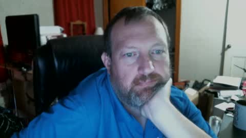 Snapshot of alberik2316 chatting on 12/26/24, 06:54 Alberik online show from 12/26/24, 06:54