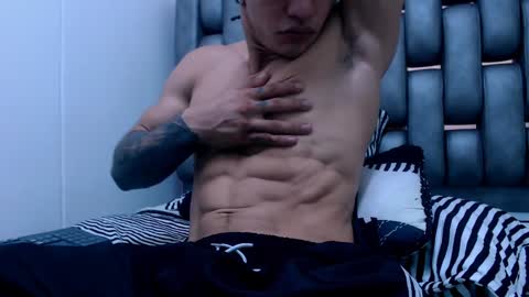 Snapshot of albertbernal69 chatting on 01/27/25, 04:09 Albert online show from 01/27/25, 04:09