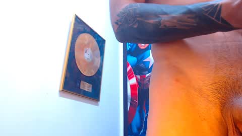 Snapshot of albertbernal69 chatting on 02/02/25, 05:42 Albert online show from 02/02/25, 05:42