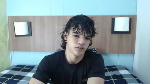 Snapshot of albertbernal69 chatting on 02/06/25, 02:11 Albert online show from 02/06/25, 02:11