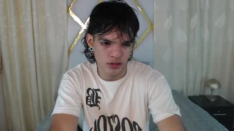 Snapshot of albertbernal69 chatting on 02/12/25, 02:14 Albert online show from 02/12/25, 02:14