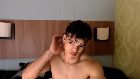 Snapshot of albertbernal69 chatting on 02/22/25, 12:49 Albert online show from 02/22/25, 12:49