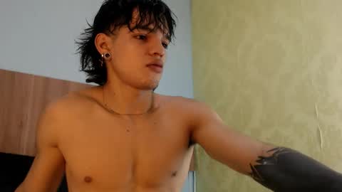 Snapshot of albertbernal69 chatting on 02/26/25, 02:26 Albert online show from 02/26/25, 02:26