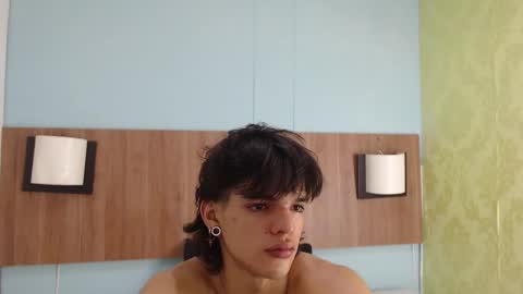 Snapshot of albertbernal69 chatting on 03/03/25, 03:08 Albert online show from 03/03/25, 03:08