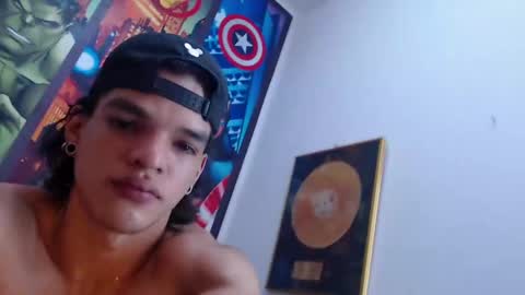 Snapshot of albertbernal69 chatting on 03/12/25, 02:41 Albert online show from 03/12/25, 02:41