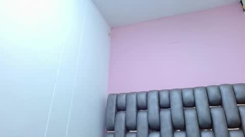 Snapshot of albertbernal69 chatting on 09/19/25, 02:24 Albert online show from 09/19/25, 02:24