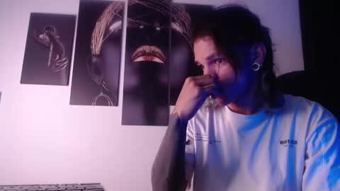 Snapshot of albertbernal69 chatting on 11/05/25, 03:06 Albert online show from 11/05/25, 03:06