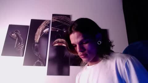 Snapshot of albertbernal69 chatting on 11/06/25, 03:40 Albert online show from 11/06/25, 03:40