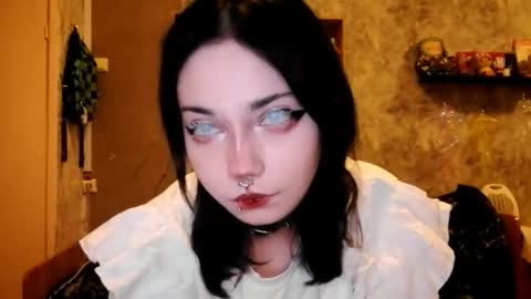 Snapshot of alberthamazierski chatting on 10/22/25, 05:45 Im Katrina online show from 10/22/25, 05:45