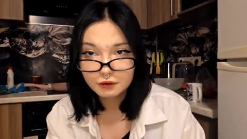 Snapshot of alberthamazierski chatting on 01/11/26, 12:10 Im Katrina online show from 01/11/26, 12:10