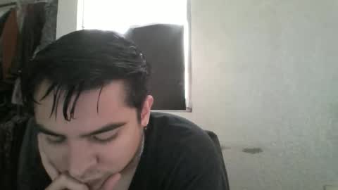 albertoarenas16 online show from 05/28/26, 06:49