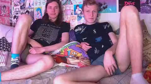 Snapshot of albertpainhate chatting on 12/14/25, 07:40 Albert You can ------------ support me at online show from 12/14/25, 07:40