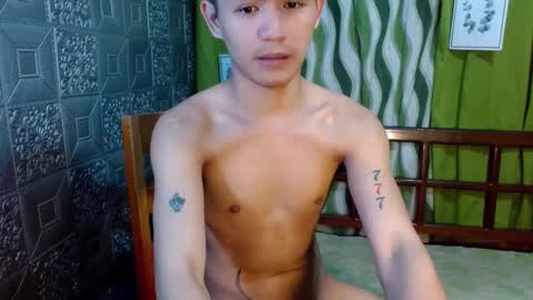 Snapshot of albertx_destroyer69 chatting on 01/29/25, 05:35 Albert online show from 01/29/25, 05:35