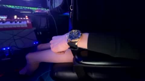 Albinokingcurve online show from 04/10/26, 03:39