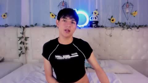 Snapshot of ale_aurarashi chatting on 11/30/25, 01:31 ale_aurarashi online show from 11/30/25, 01:31