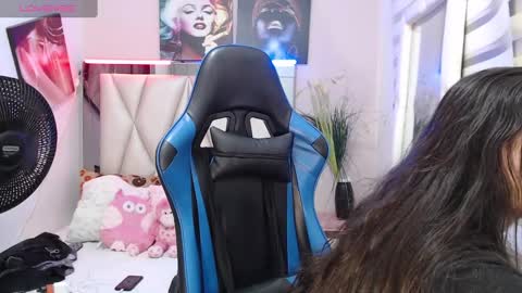 Snapshot of ale_noah_xxx chatting on 12/04/24, 04:32 ale_noah_xxx online show from 12/04/24, 04:32