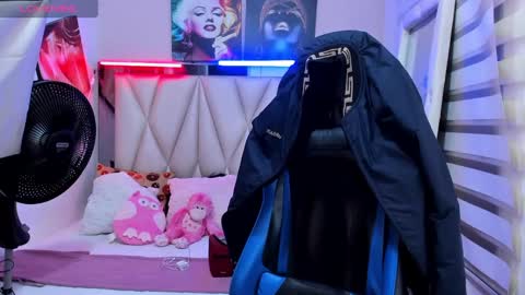 Snapshot of ale_noah_xxx chatting on 12/10/24, 02:16 ale_noah_xxx online show from 12/10/24, 02:16