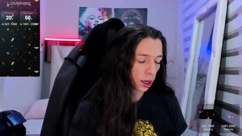 Snapshot of ale_noah_xxx chatting on 12/22/24, 06:39 ale_noah_xxx online show from 12/22/24, 06:39