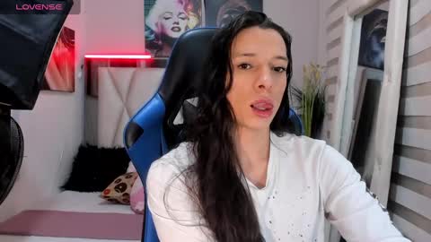 Snapshot of ale_noah_xxx chatting on 01/24/25, 05:10 ale_noah_xxx online show from 01/24/25, 05:10