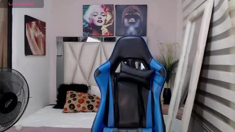 Snapshot of ale_noah_xxx chatting on 02/22/25, 07:12 ale_noah_xxx online show from 02/22/25, 07:12