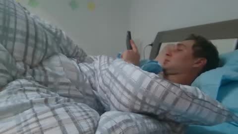 Snapshot of aledewalt chatting on 01/21/25, 09:13 call me on skp alexdewalt online show from 01/21/25, 09:13