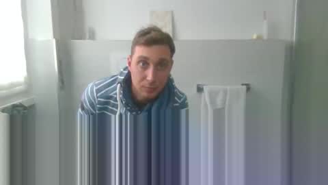 Snapshot of aledewalt chatting on 12/17/25, 11:38 call me on skp alexdewalt online show from 12/17/25, 11:38