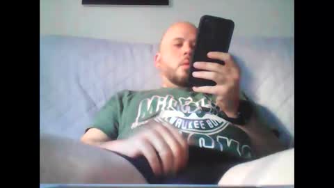 Snapshot of aleeexxxx4u chatting on 09/25/25, 08:18 aleeexxxx4u online show from 09/25/25, 08:18