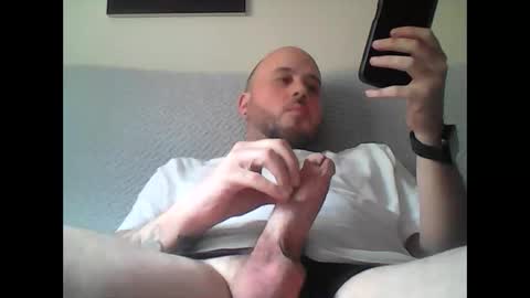 Snapshot of aleeexxxx4u chatting on 02/16/26, 01:29 aleeexxxx4u online show from 02/16/26, 01:29