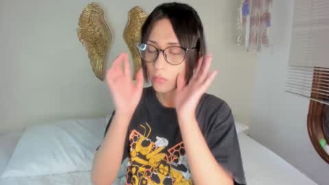 aleexiiaa online show from 09/15/25, 12:27