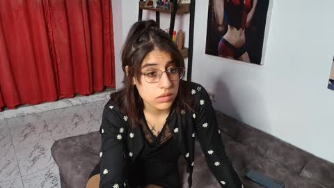 Snapshot of aleiyalove2017 chatting on 12/04/24, 12:30 Maria Juan Julieth online show from 12/04/24, 12:30