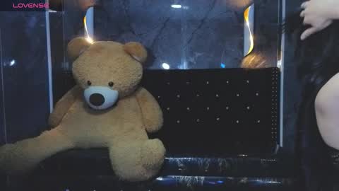 Snapshot of aleja05_b chatting on 11/24/25, 08:30 aleja online show from 11/24/25, 08:30