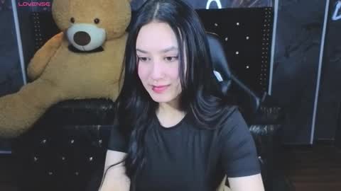 Snapshot of aleja05_b chatting on 11/25/25, 09:48 aleja online show from 11/25/25, 09:48