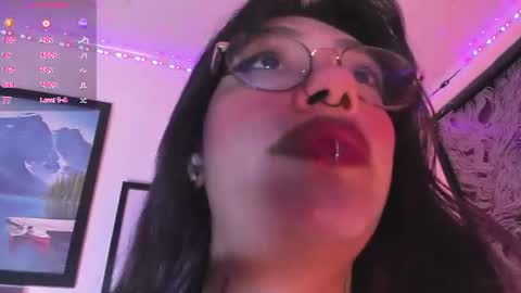 Snapshot of aleja_5 chatting on 06/22/26, 02:57 Ale online show from 06/22/26, 02:57