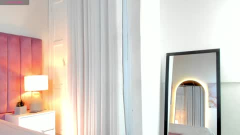 Alejandra Arango online show from 02/03/25, 06:39