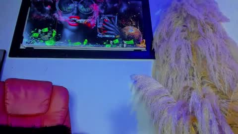 Alejandra online show from 10/28/25, 09:17