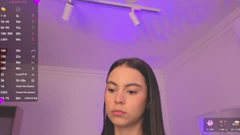 Snapshot of alejaa___ chatting on 06/12/26, 11:31 Alejandra online show from 06/12/26, 11:31