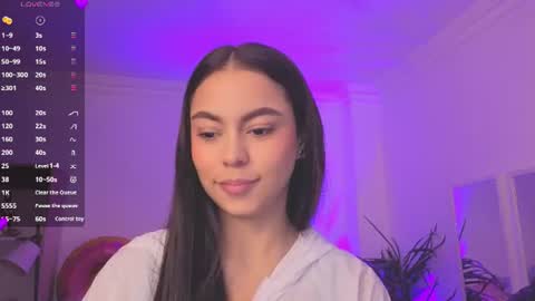 Snapshot of alejaa___ chatting on 07/06/26, 11:29 Alejandra online show from 07/06/26, 11:29