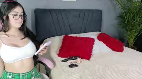 Alejandra Jones online show from 11/07/25, 10:10