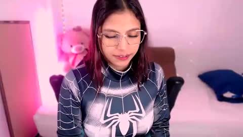 Aleja Harker  online show from 10/30/25, 02:35