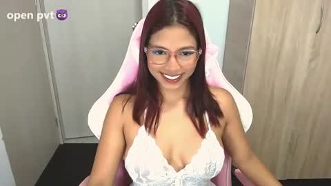 Aleja Harker  online show from 06/17/26, 10:21