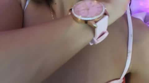 Alejandhra online show from 11/29/25, 12:24