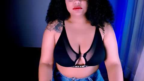 Alejandra  online show from 01/28/25, 11:28