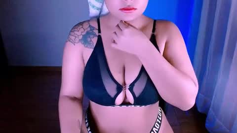 Alejandra  online show from 02/24/25, 01:35